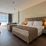 Hotel Alice *