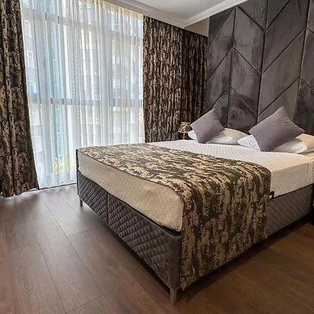 Alice Otel *