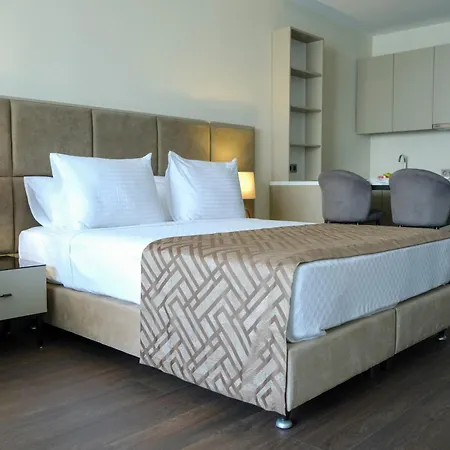 Hotel Alice *