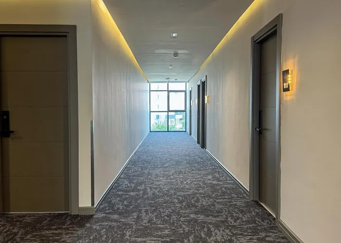 Hotel Alice *